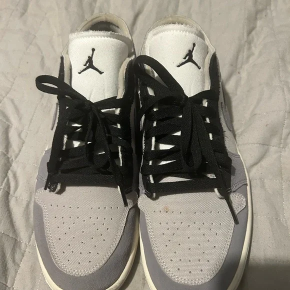 Jordan Low-Top Sneakers in Gray, Black & White - Picture 2 of 6